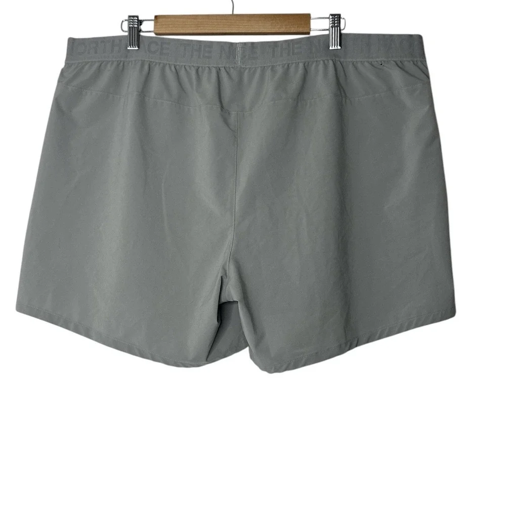 The North Face Short Mens Gray Elevation Size 2XL Athleisure‎ Stretch Outdoor